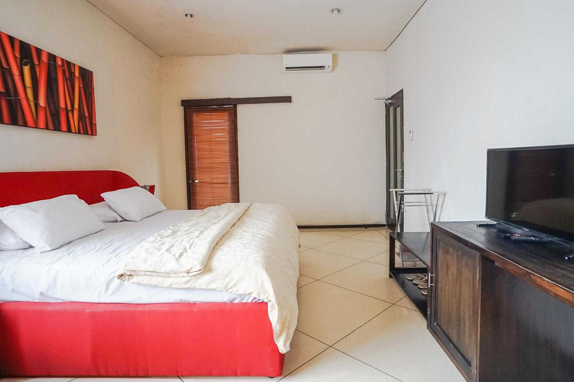 Queen Rose Villa & Spa Jimbaran Buitenkant foto
