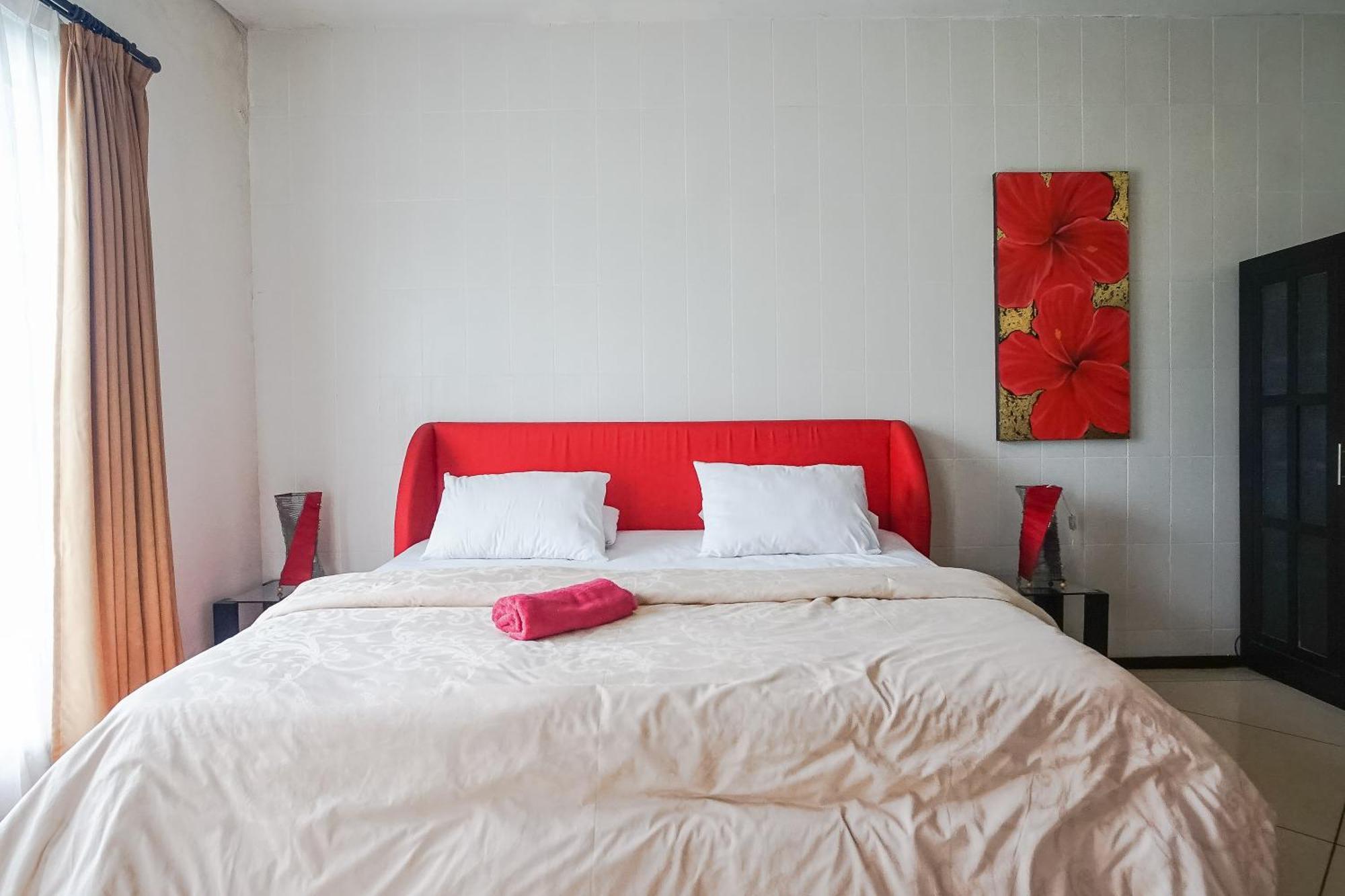 Queen Rose Villa & Spa Jimbaran Buitenkant foto